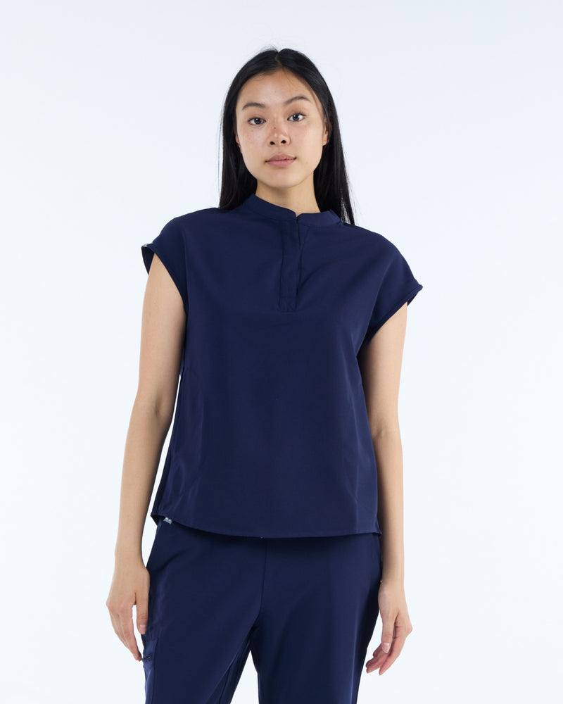 Contour Scrub Top Nightfall Navy