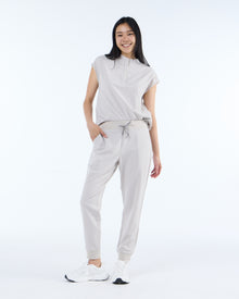 Contour Scrub Top Silk Sand