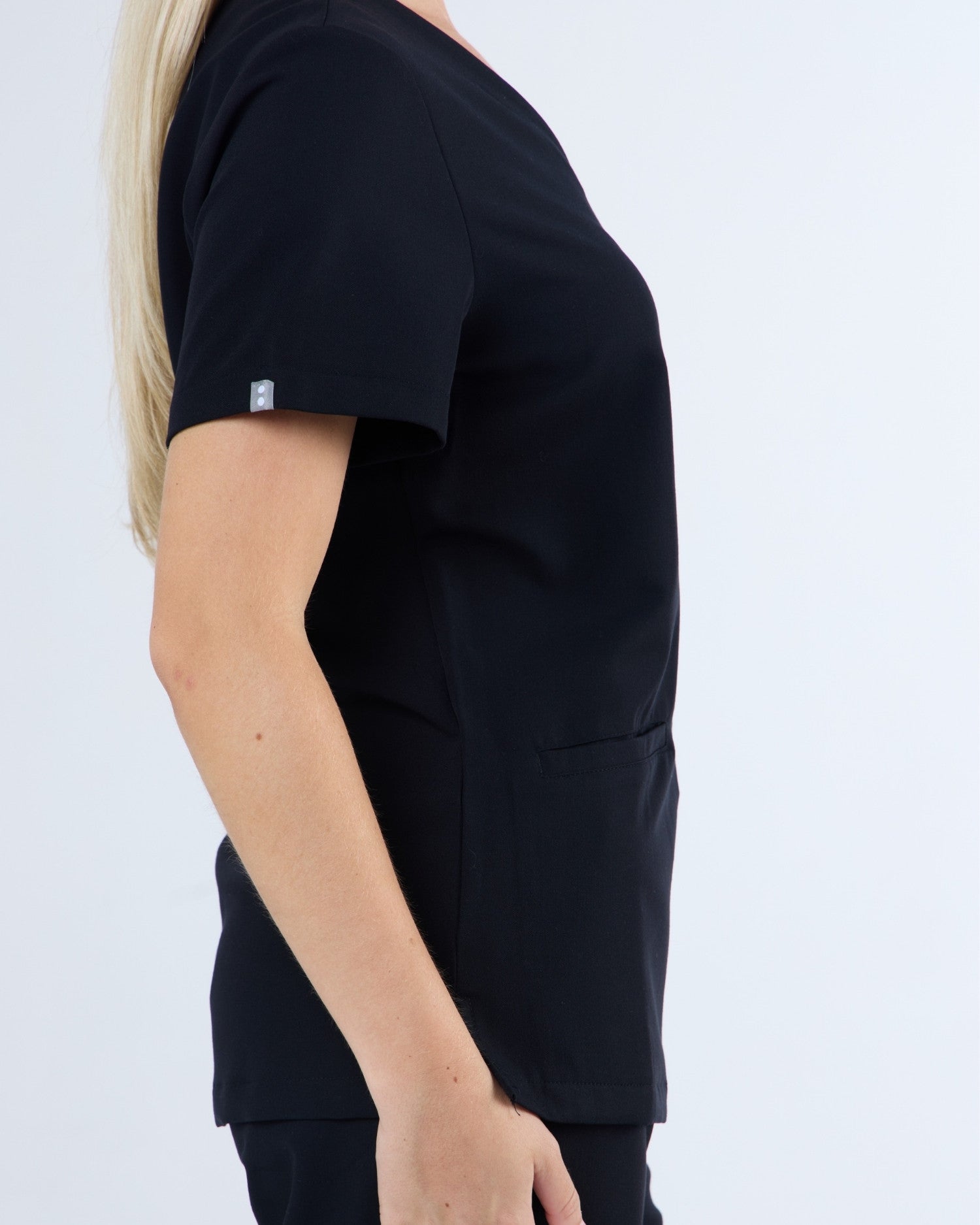 Duo Pocket Scrub Top Ink Black