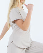 Tuck-In Scrub Top Silk Sand