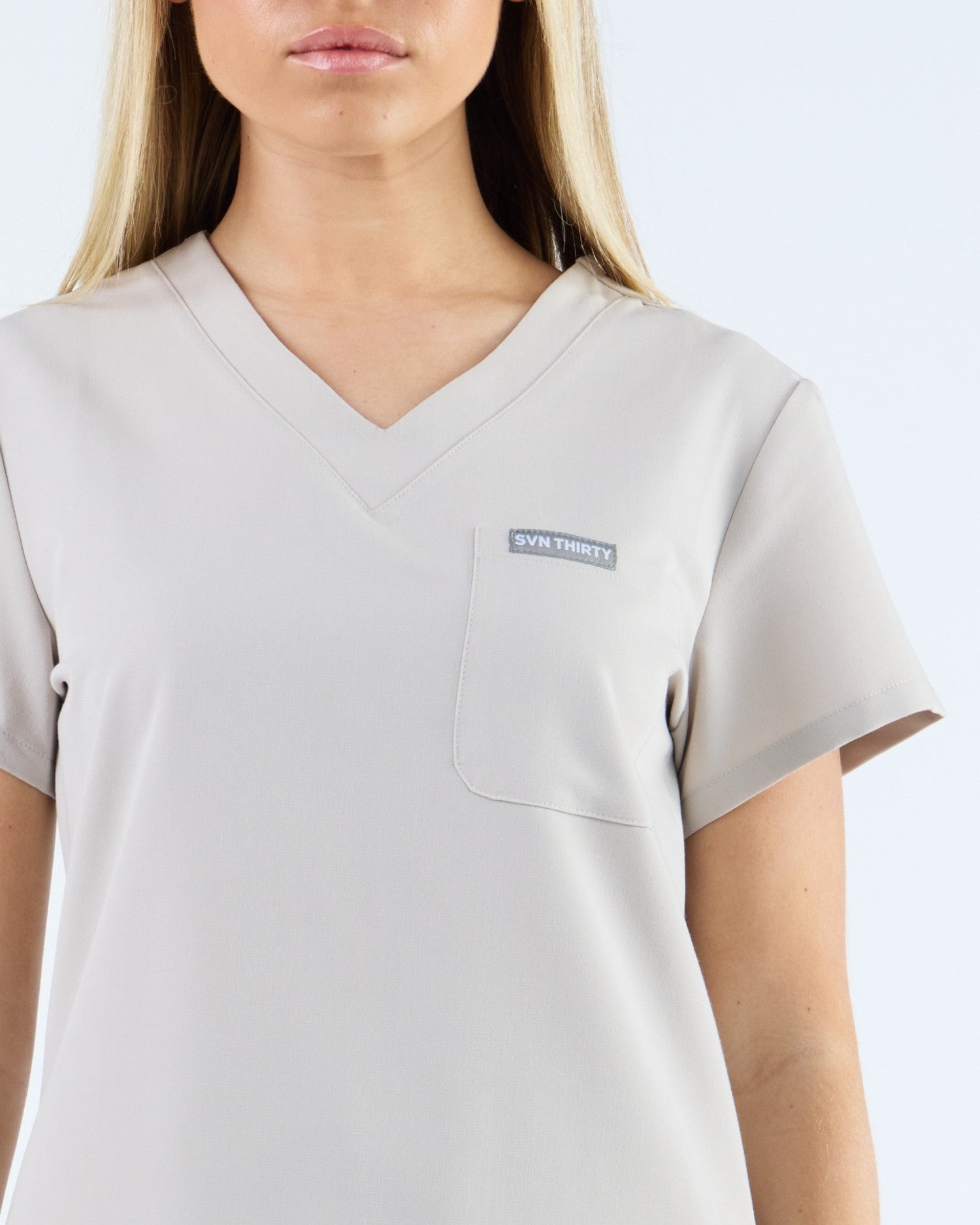 Tuck-In Scrub Top Silk Sand